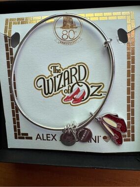 Alex and Ani wizard of oz RUBY SLIPPERS charm bracelet
